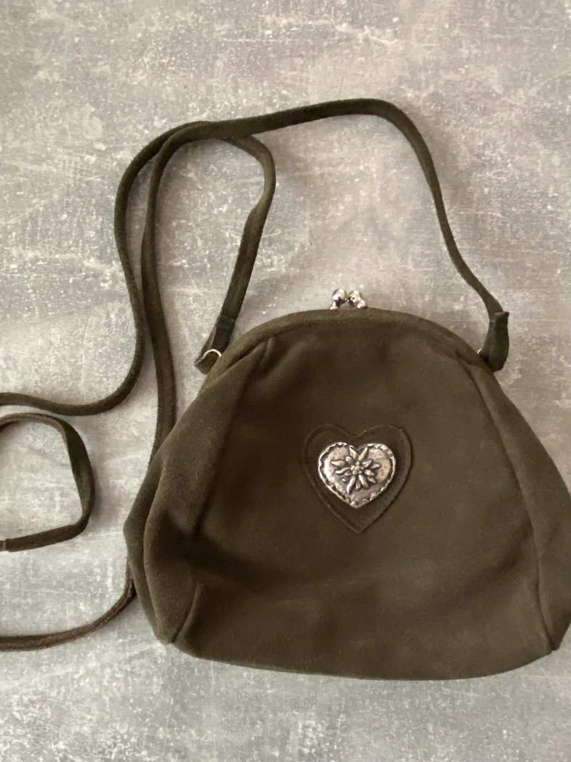 Vintage Trachten-Handtasche Grün mit Edelweiß-Herz