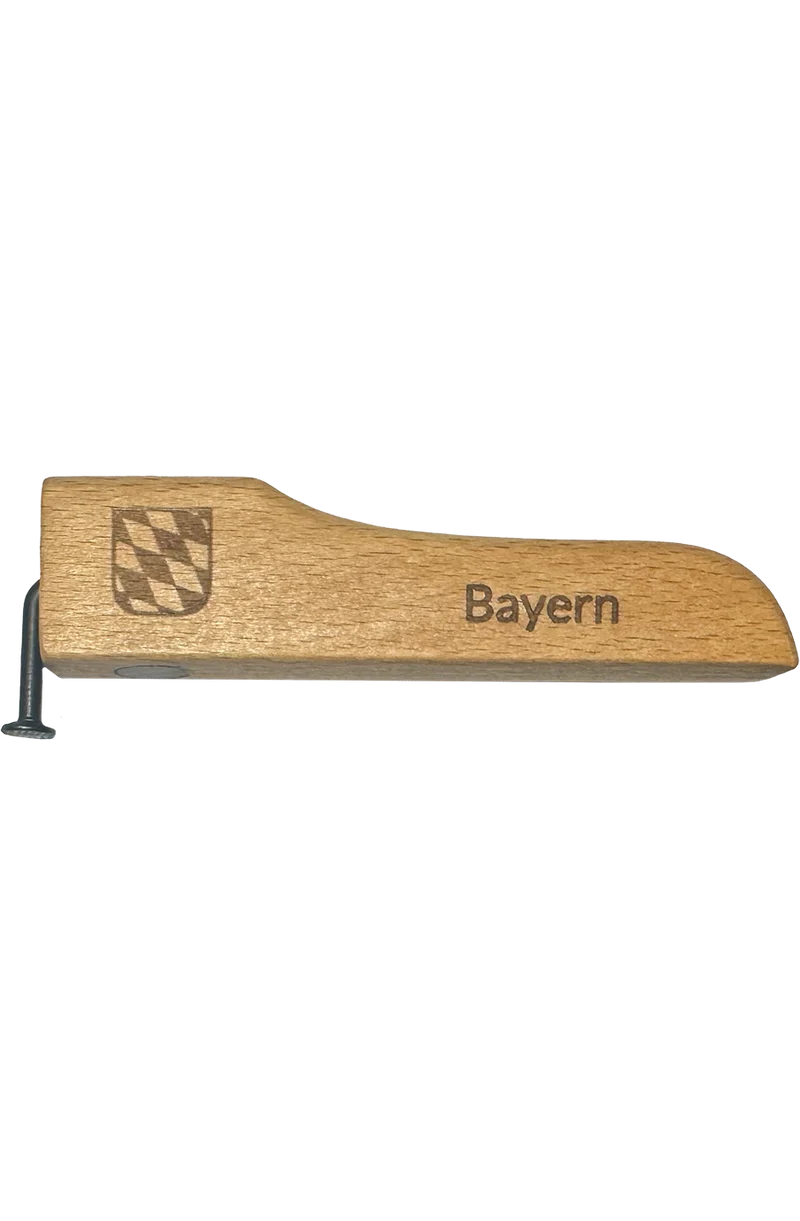 Flaschenöffner Holz mit Spruch und Nagel - bayern