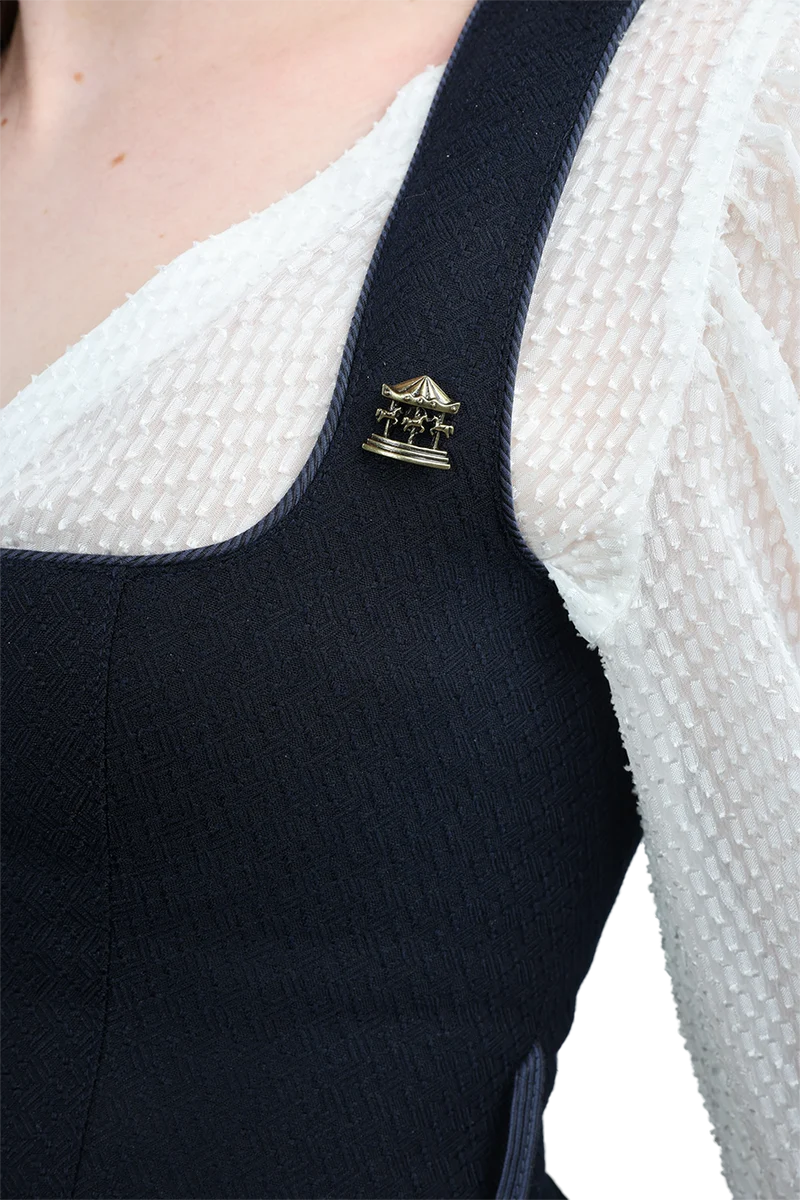 Pin Karussell - altgold