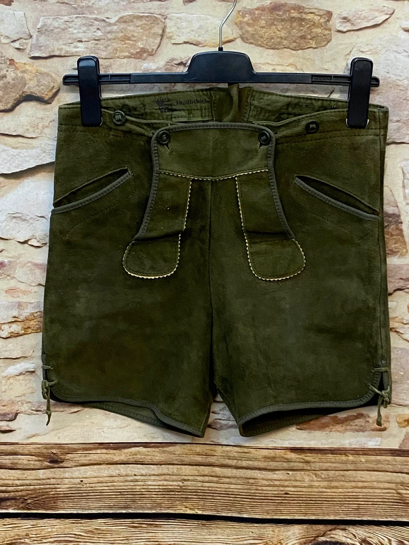 Kurze Trachtenlederhose Gr. 46 in Olivgrün aus Leder