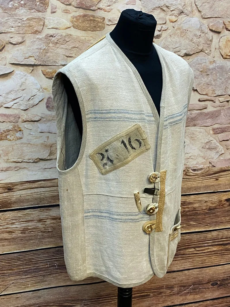 Trachtenweste Leinen beige Vintage mit Knebelverschluss