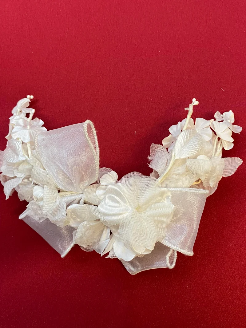 Kommunion Haarkamm Blüten Schleife – Haarschmuck weiß Mädchen ungetragen