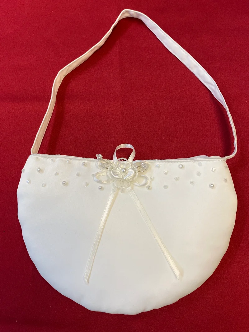 Kommunion Handtasche weiß mit Perlen und Blütenapplikation