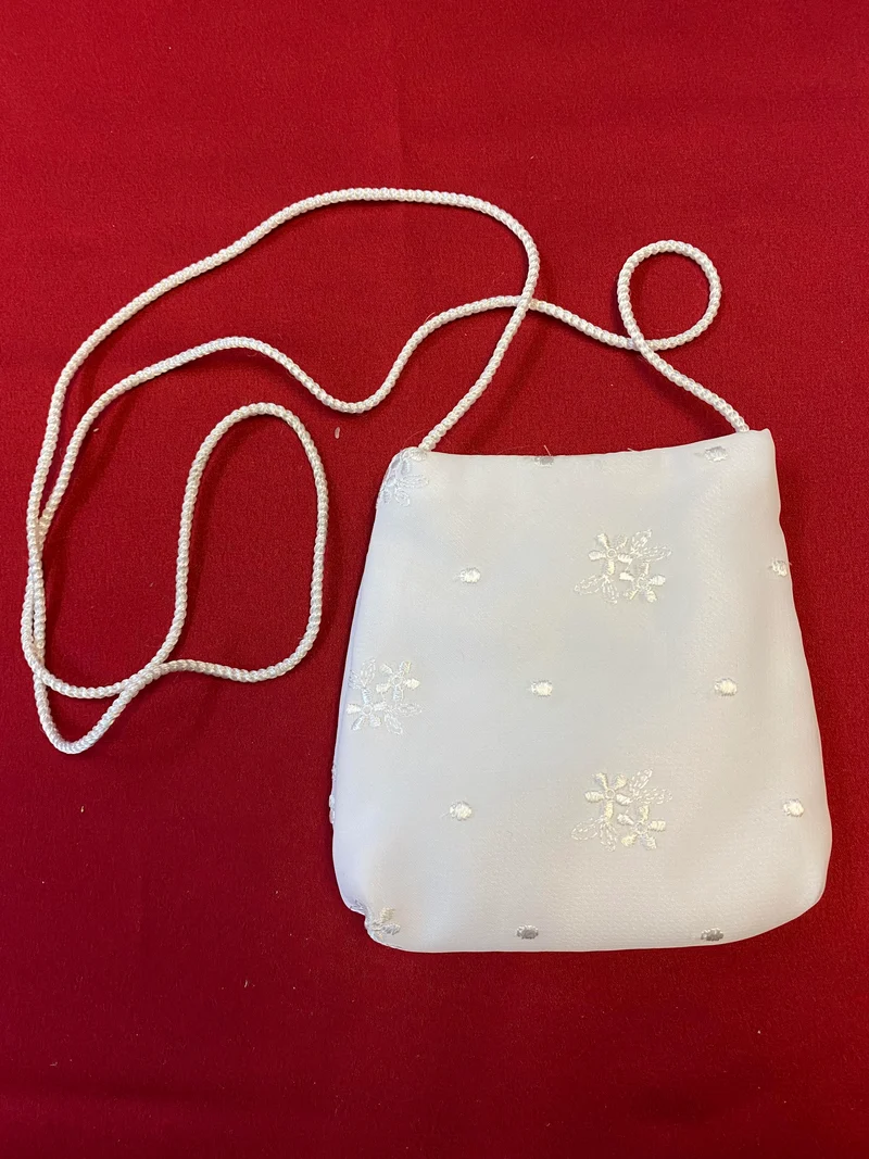 Kommunion Handtasche Mädchen weiß mit Stickerei – kleine Tasche zur Erstkommunion
