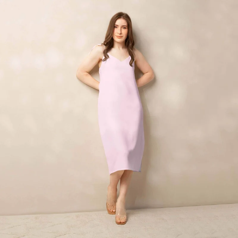 Romantic Charm and Effortless Elegance – The Soft Pink Slip Dress