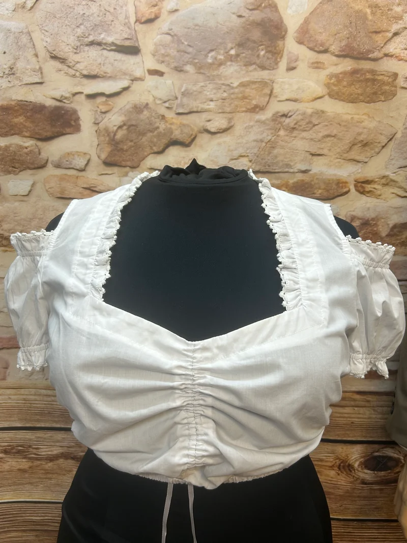 Dirndlbluse weiß - Spitzenkante - Raffung, Gr. 48
