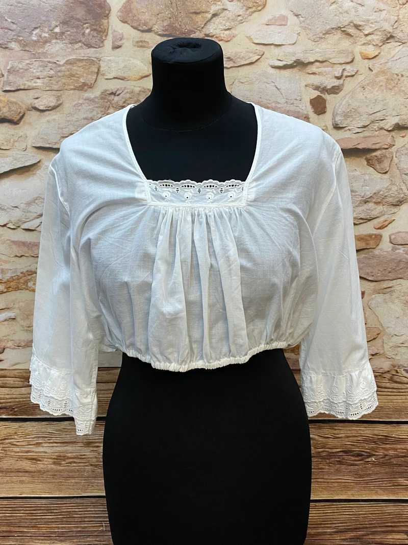 Dirndlbluse weiß - Spitze, Gr. 44
