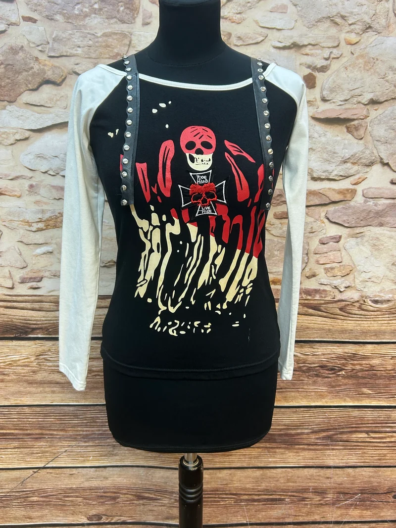 KISS FASHION Oberteil „Skull & Flames“ – Gr. S