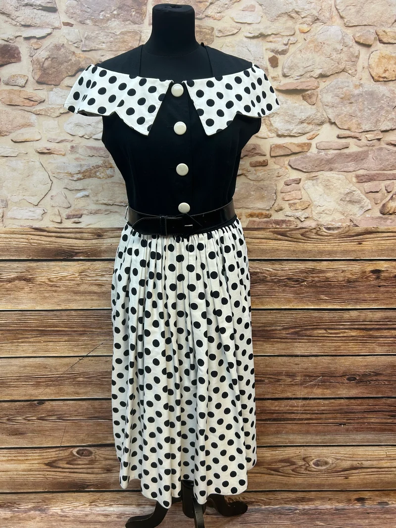 Punktekleid Gr. 40/42 – Schwarz-Weiß