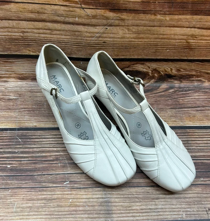 Vintage-Schuhe T-Steg-Pumps aus Leder