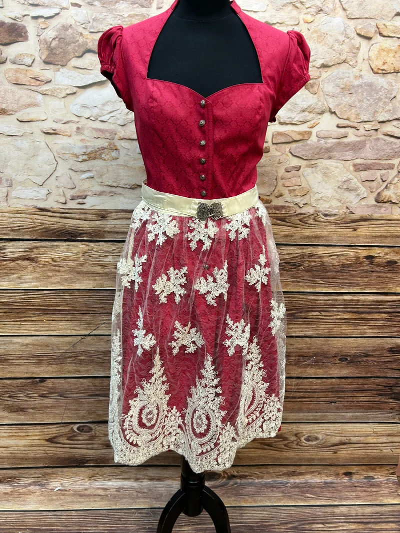 Dirndl rot creme – Moser, Gr.40
