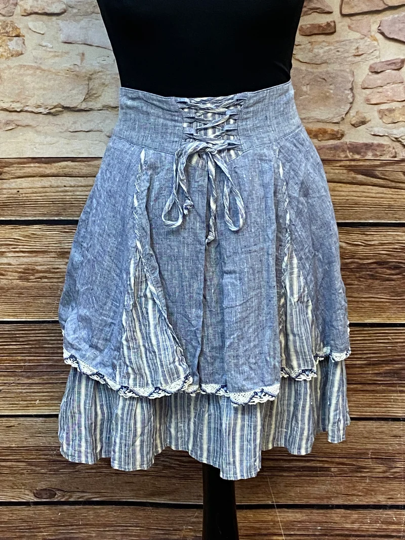 Vintage Trachtenrock mit Spitze und Rüschen