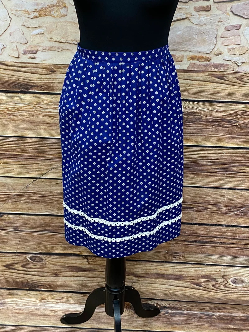 Vintage Dirndlschürze blau weiß - Blütenborten, kurz