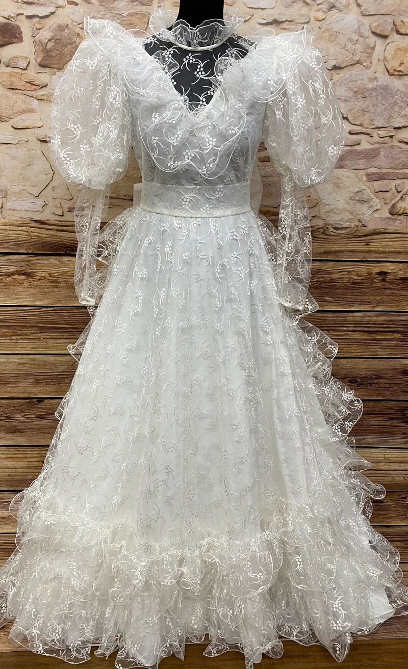 Vintage Brautkleid aus Spitze & Satin – Gr. 36 mit Schleppe
