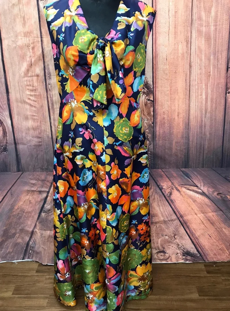 70s Vintage Maxikleid – Größe 40