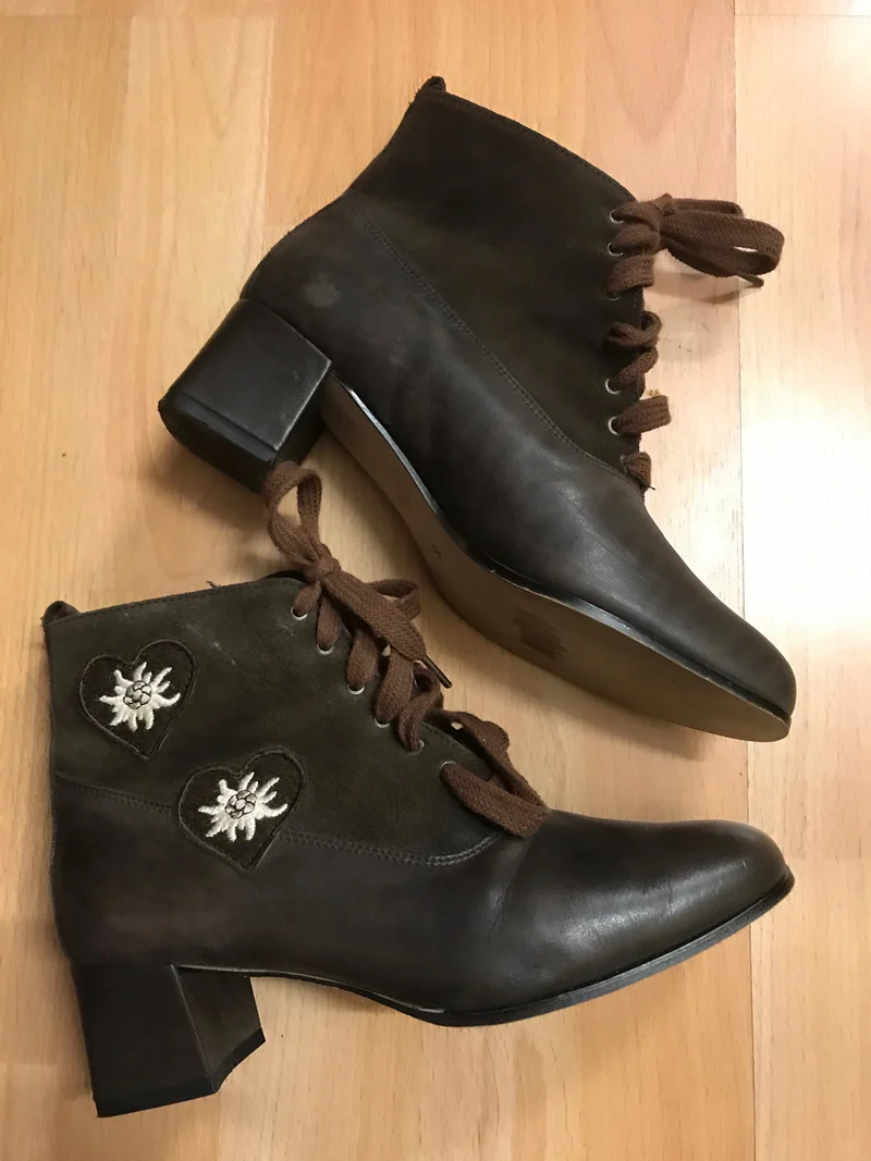 Trachtenschuhe braun – Halbhoch, Gr.38
